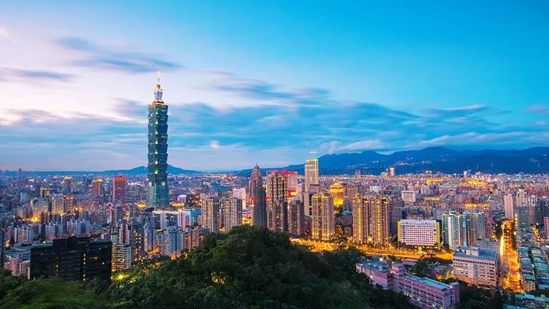 梦绕宝岛，台湾的诗意与现实交织